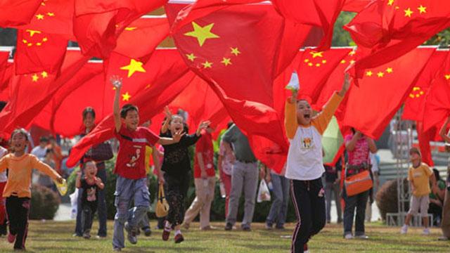 燕子爱在农村什么样的人家做窝?原因是什么呢?-快速解答你的问题